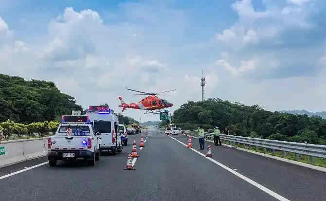 正阳高速公路汽车救援案例